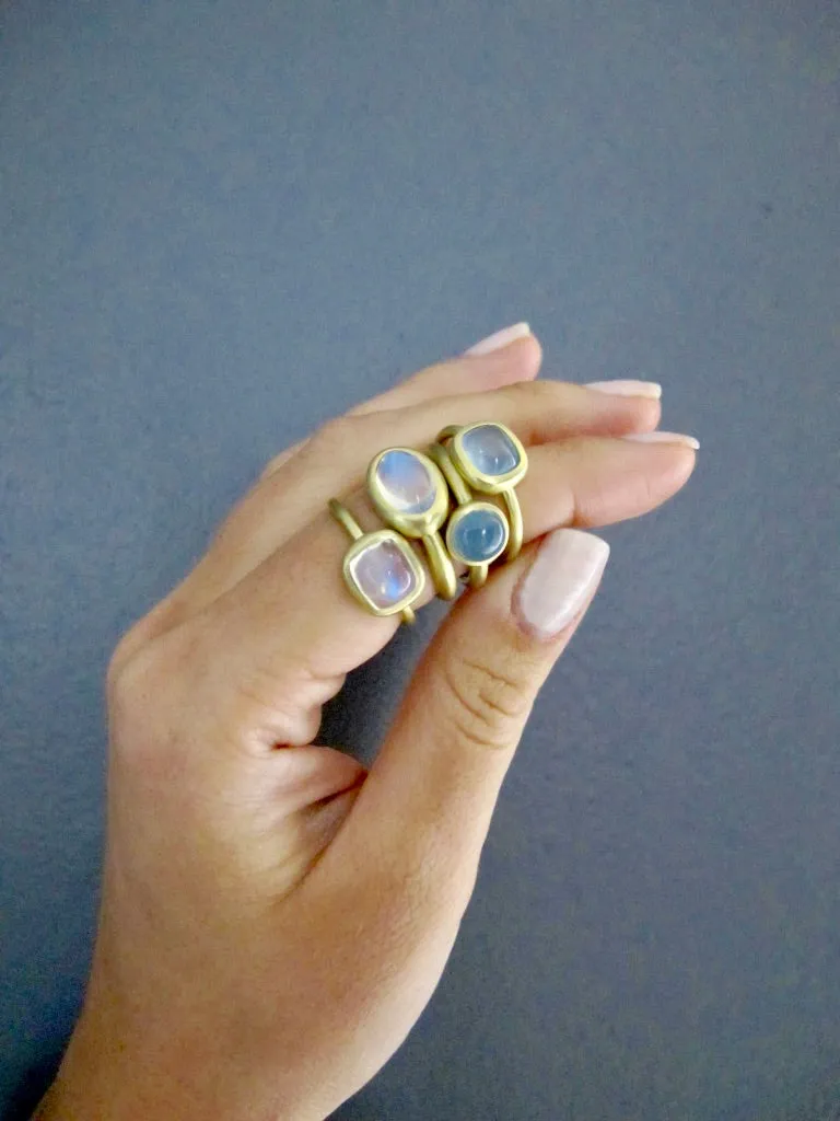 18 Karat Gold Blue Moonstone Bezel Ring