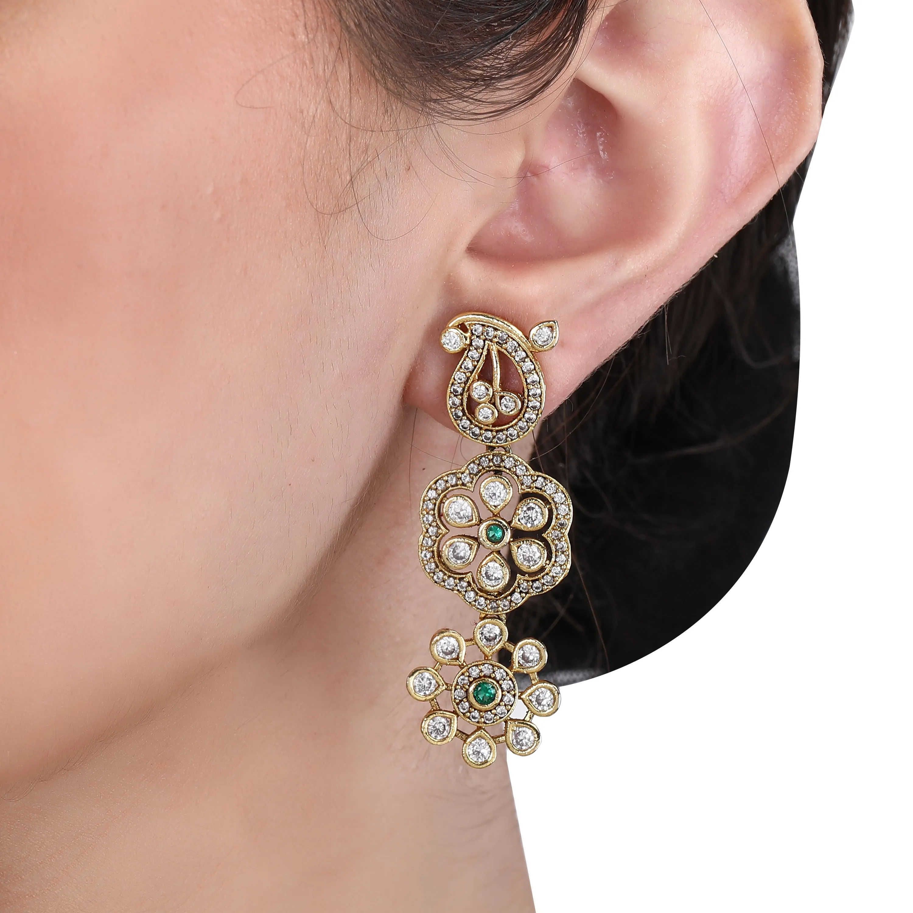 BHARVI EARRING