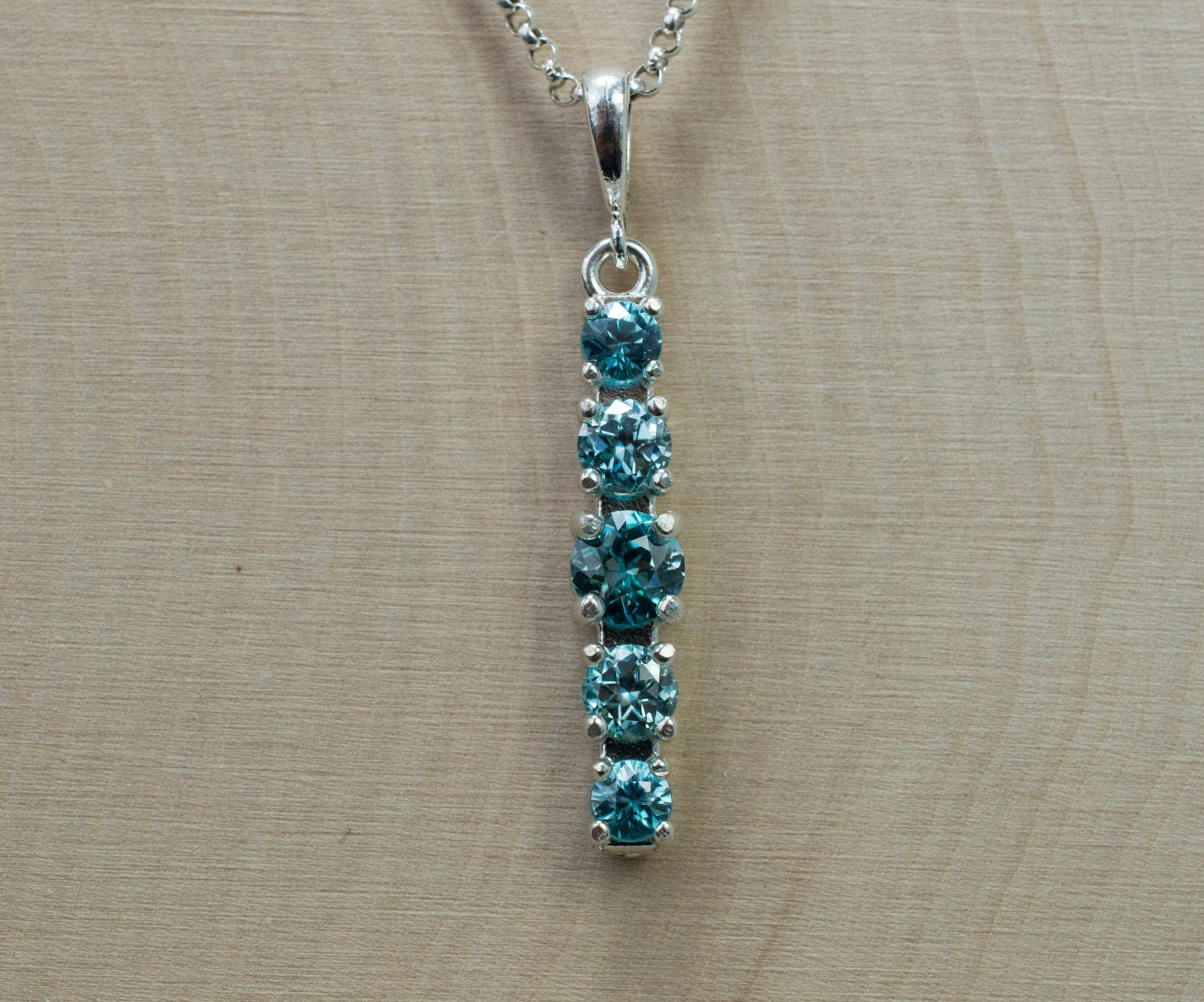 Blue Zircon Pendant, Genuine Cambodia Zircon; 2.155cts