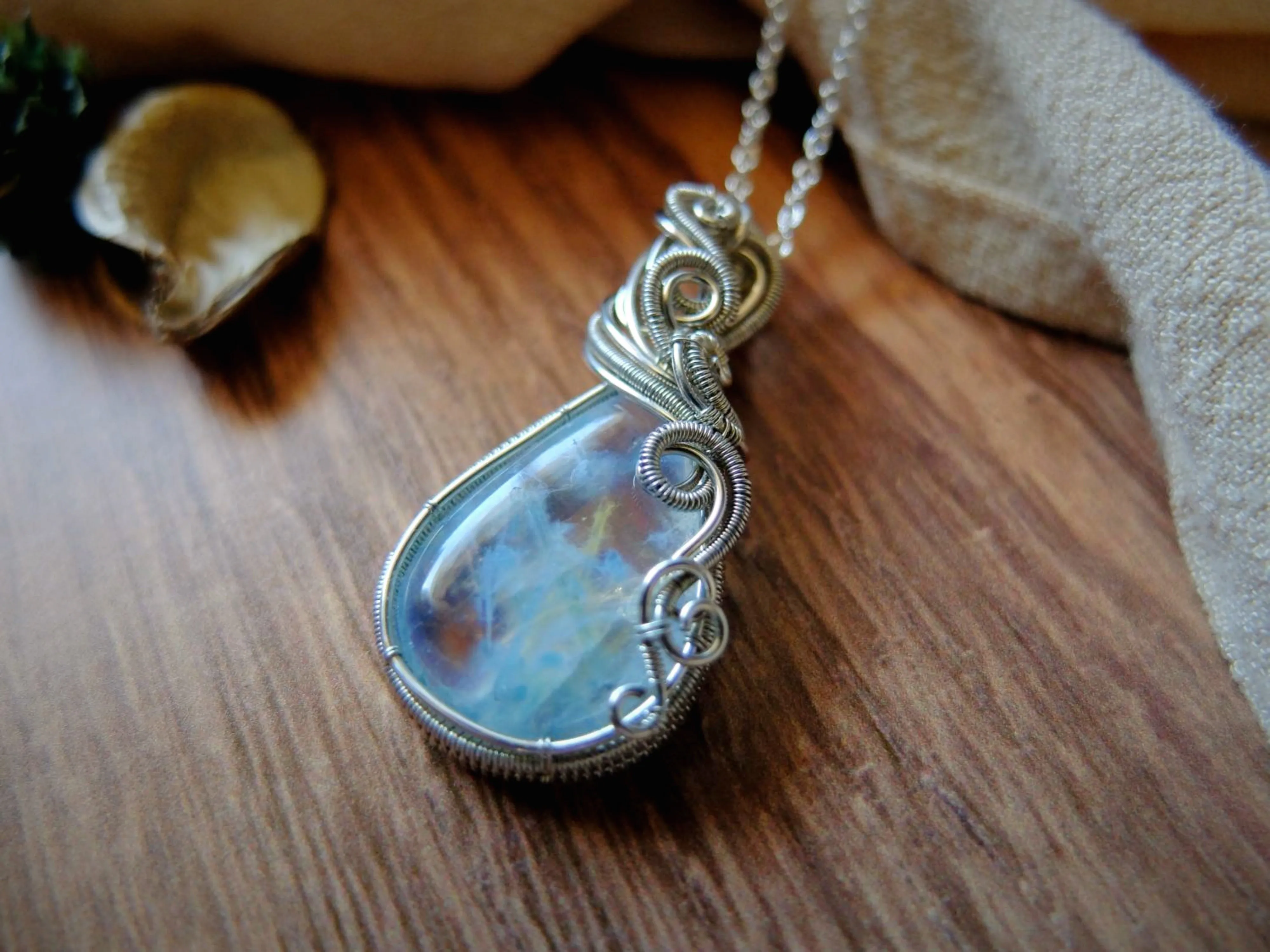 Flashy Rainbow Moonstone Pendant in Sterling Silver