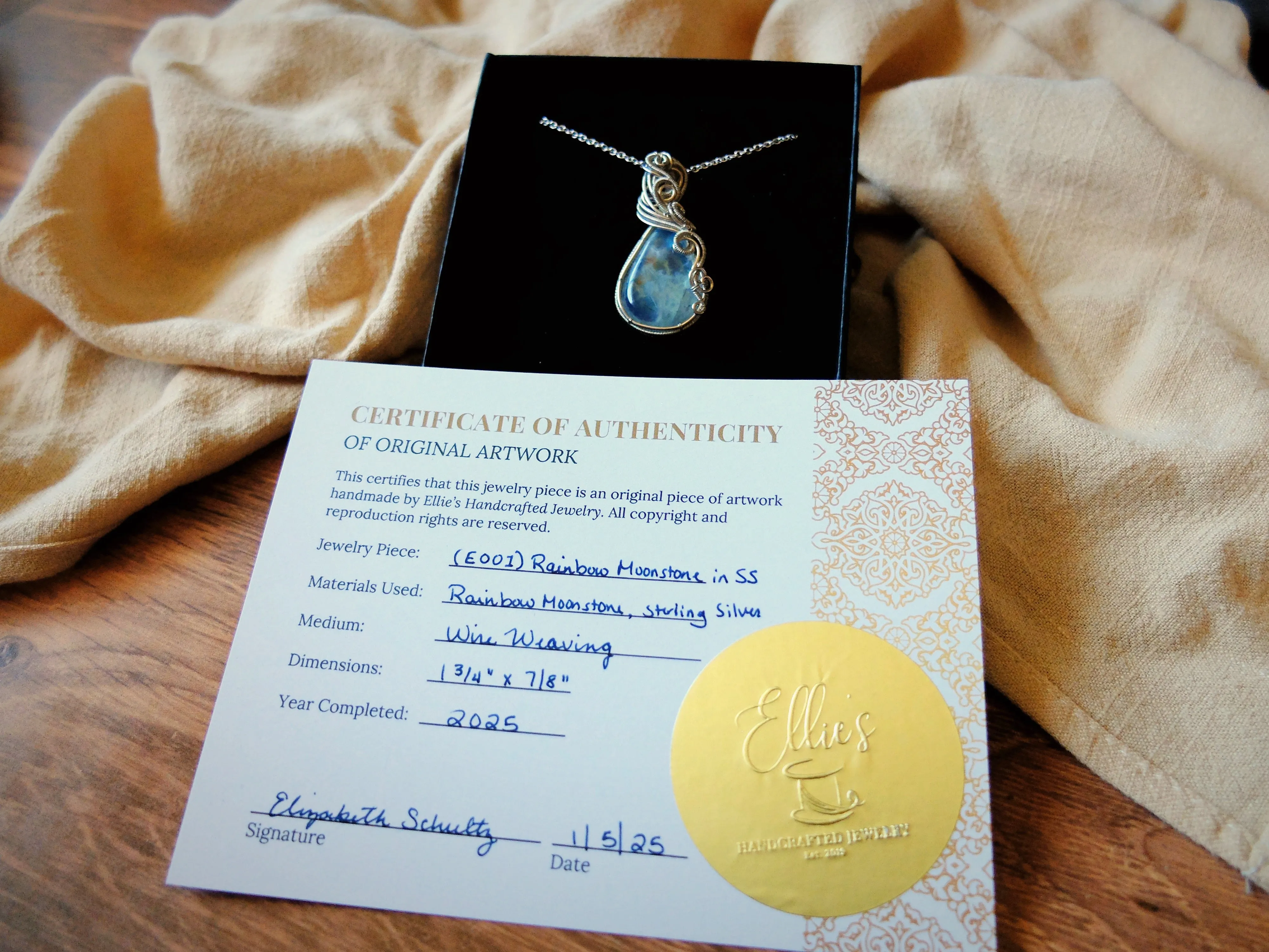 Flashy Rainbow Moonstone Pendant in Sterling Silver