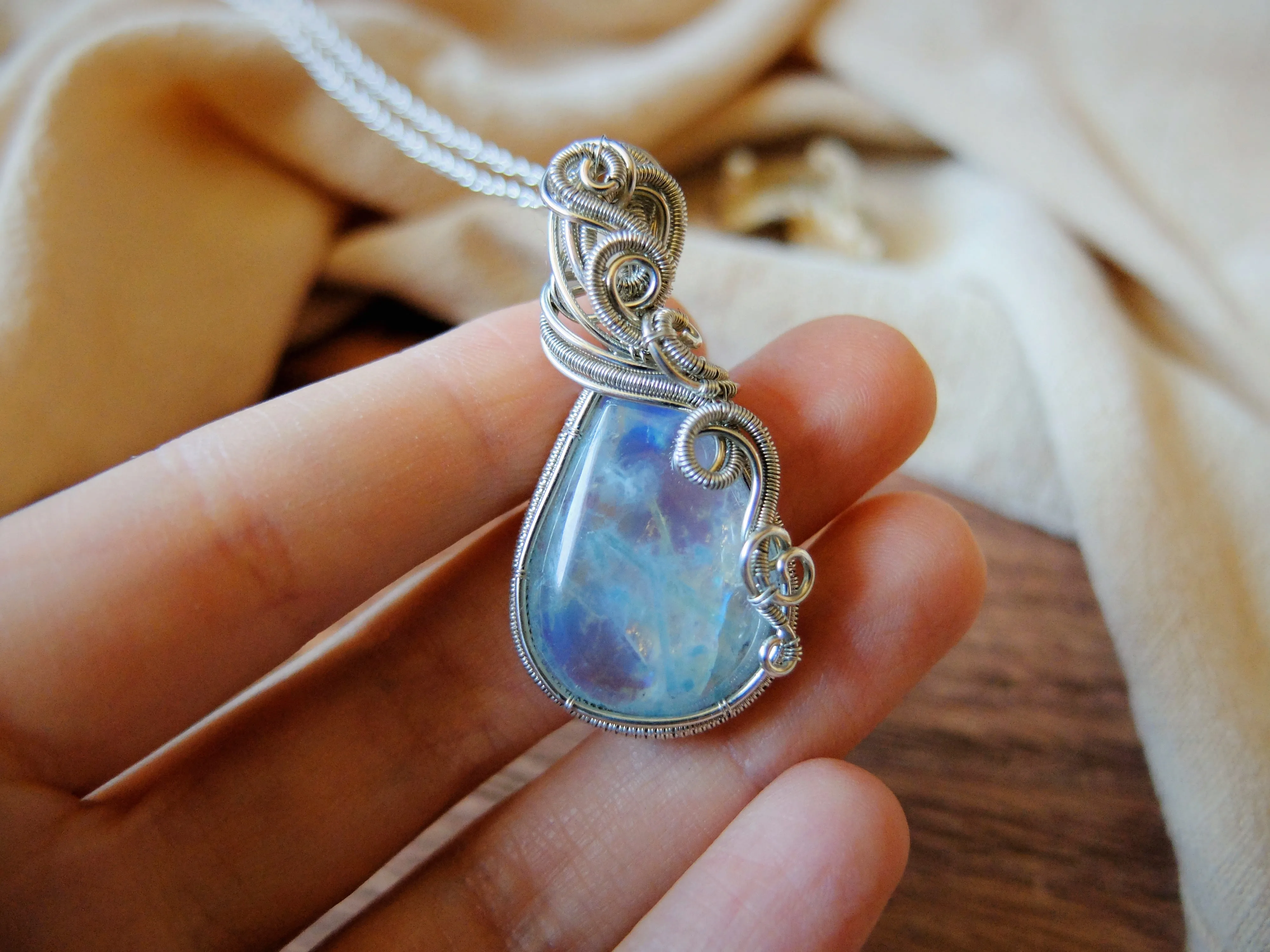 Flashy Rainbow Moonstone Pendant in Sterling Silver