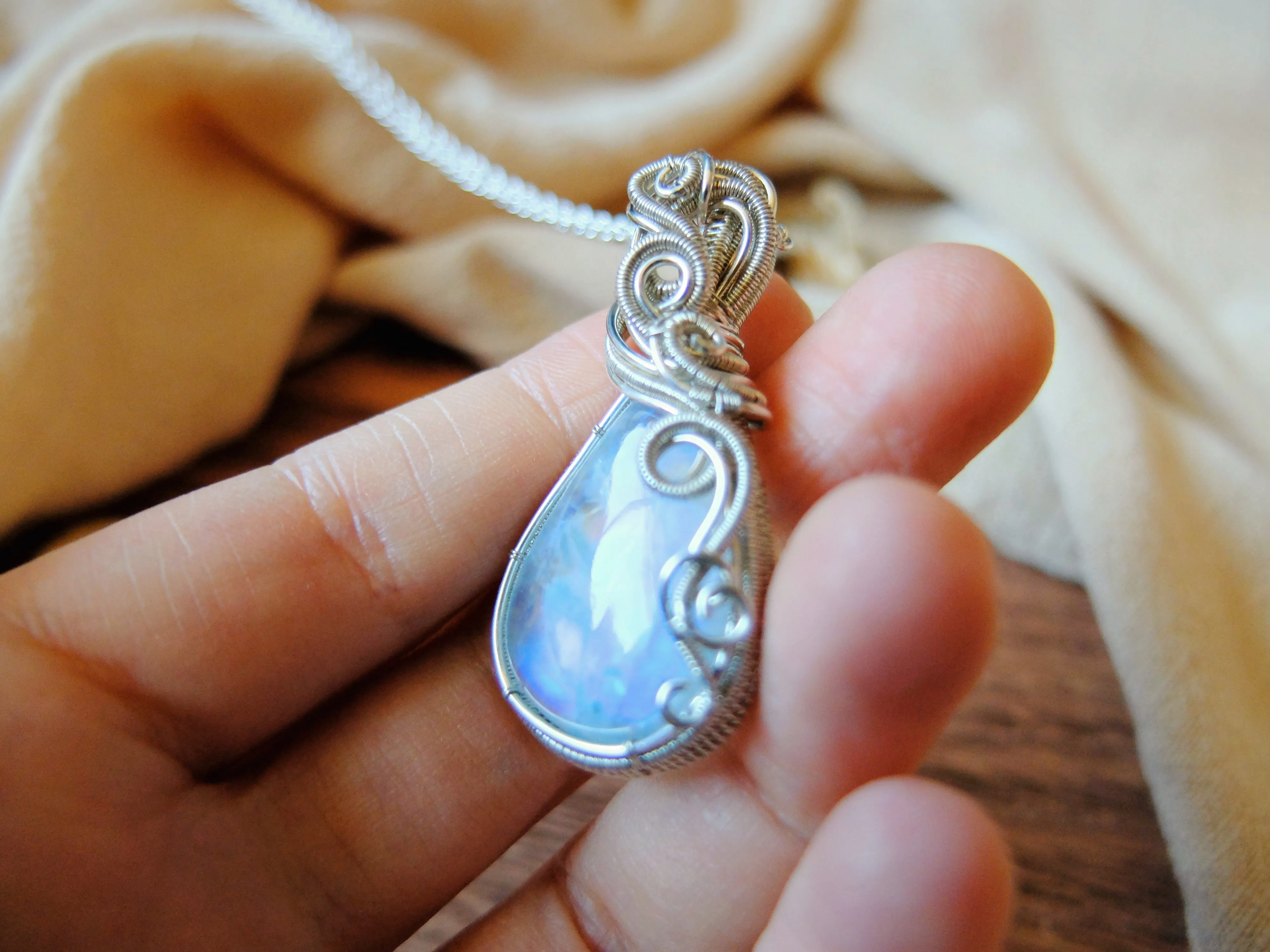 Flashy Rainbow Moonstone Pendant in Sterling Silver