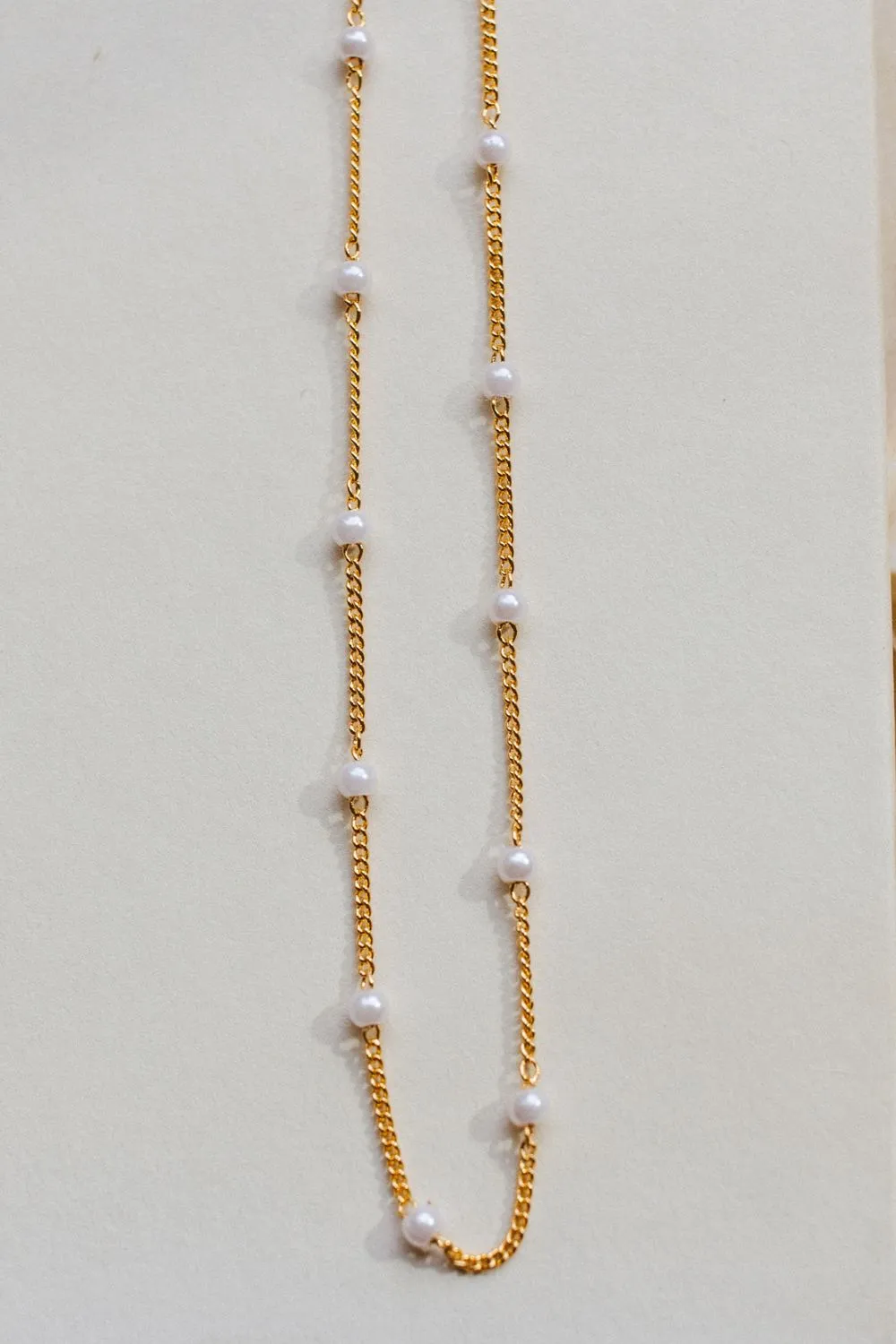 Gold/Pearl Beaded Necklace