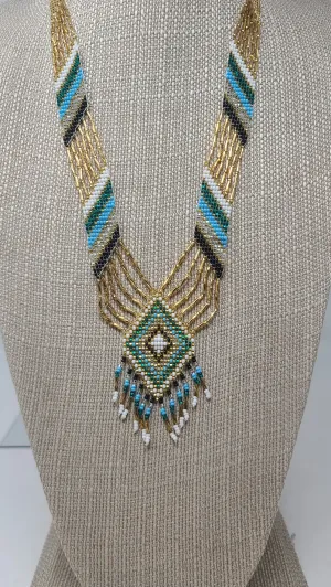 HANDMADE BEADED NECKLACE