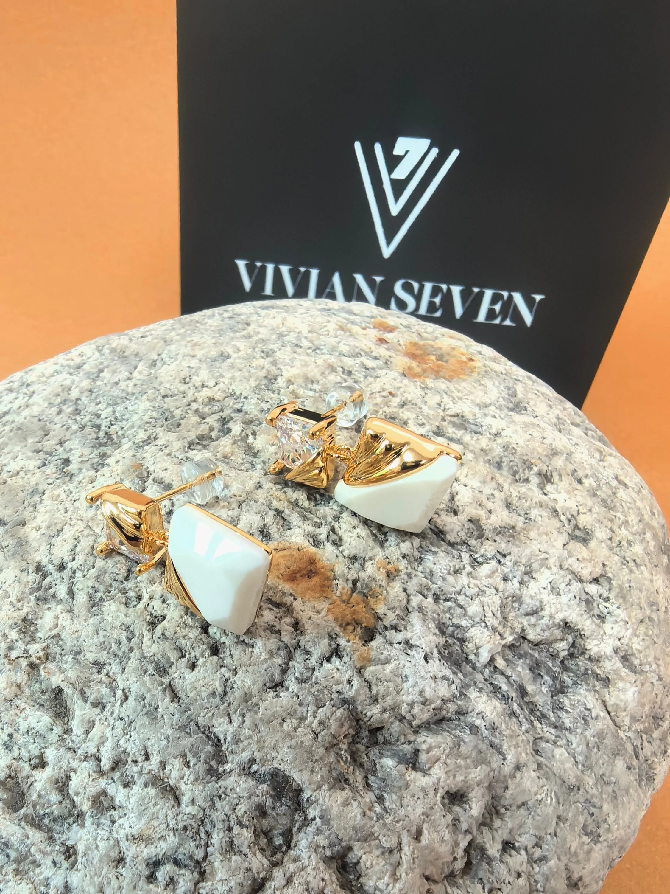 Handmade Chic Cube Rhinestone Post Back Drop Stud Earrings