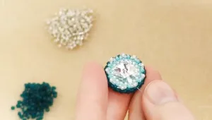 How to Embellish a Beaded Bezel for the Evening Star Necklace