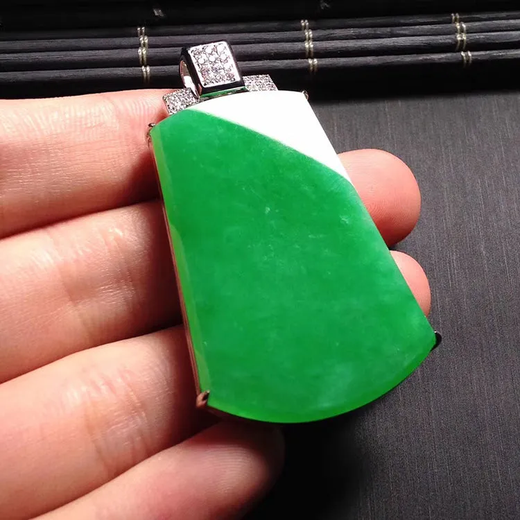 Natural Jade Pendant Jadeite Gold Pendant PT203