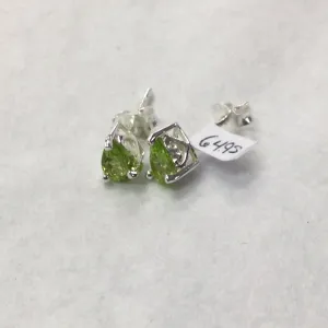 Peridot drop shape stud Earrings
