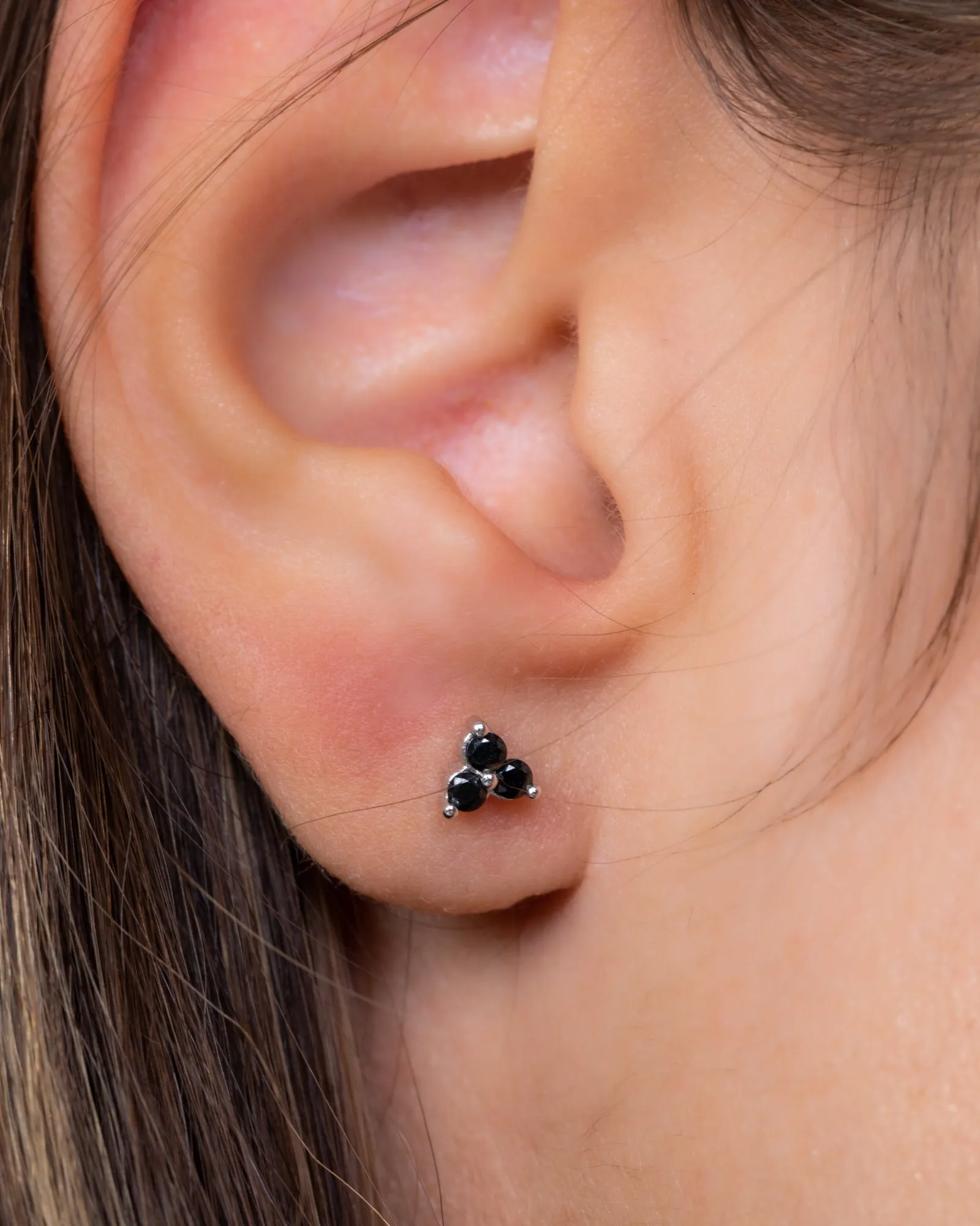 Zircon (01) Black E